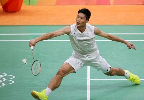 与巴西队进 与巴西队进