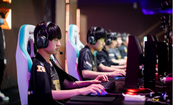 以此为镜 以此为镜